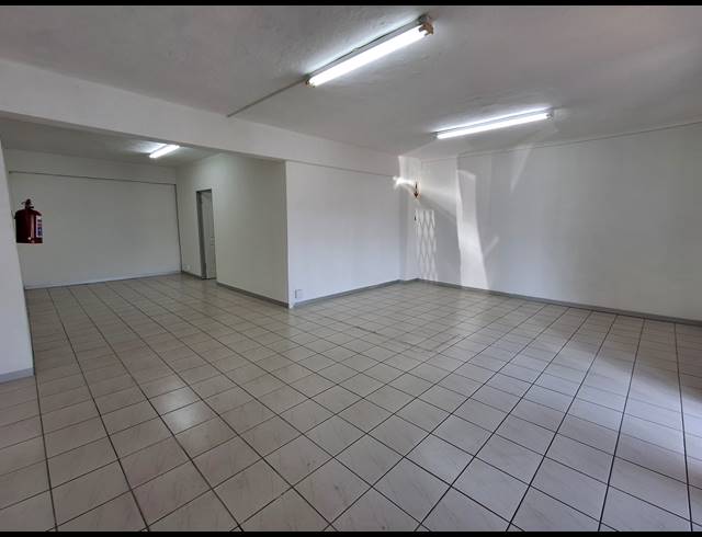 4,282M² BUSINESS CENTRE FOR SALE IN GONUBIE